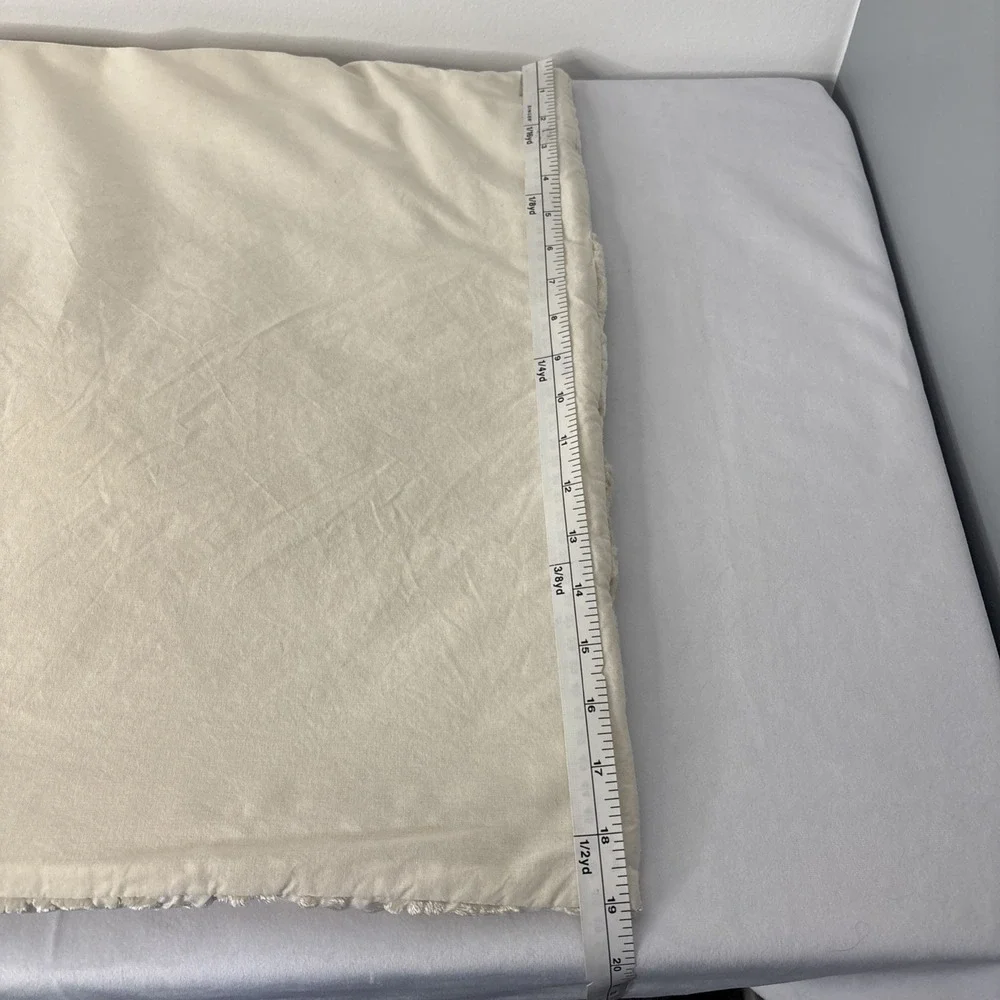 ARHAUS King Pillow Sham‎ Cream Tonal Damask Chenille Quilted Button Closure